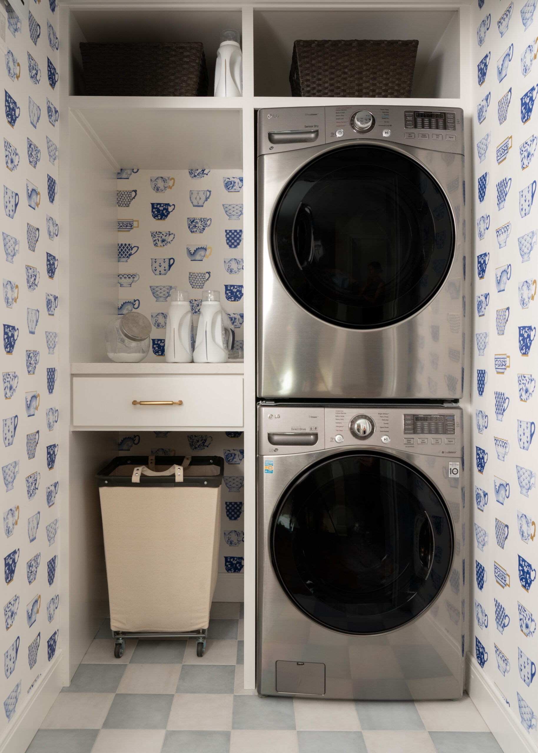 Houston Interior Photography of a stunning laundry room with wallpaper